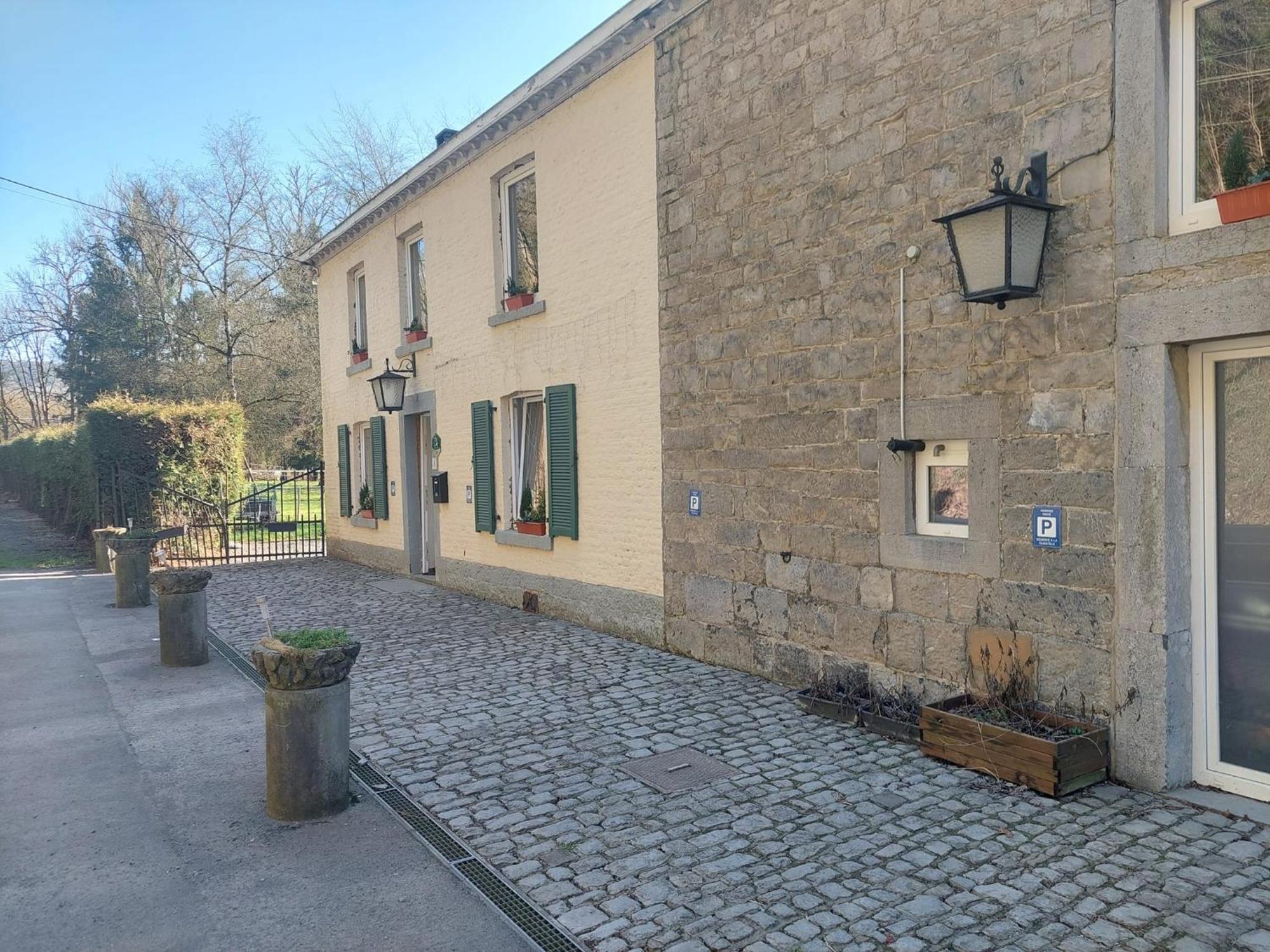 杜柏Au Doux Chardon住宿加早餐旅馆 外观 照片